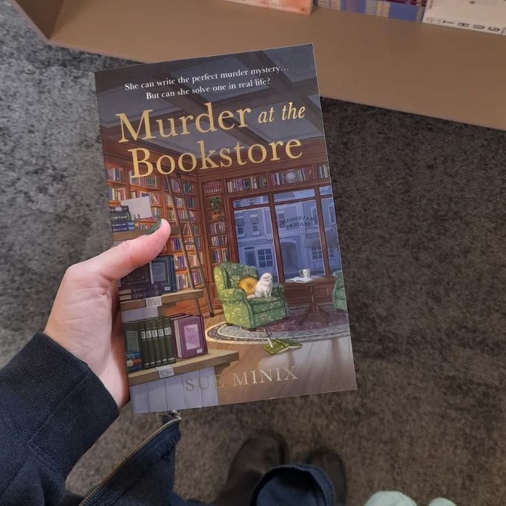 MURDER AT THE BOOKSTORE - Sue Minix