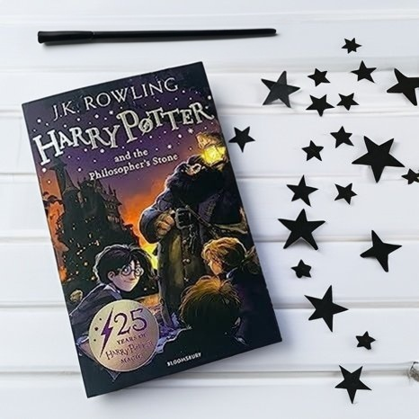 HARRY POTTER AND THE PHILOSOPHER'S STONE - J.K. Rowling
