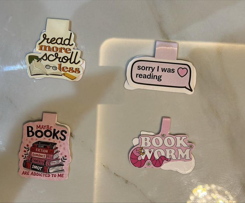 Magnetic bookmarks Set of 4
